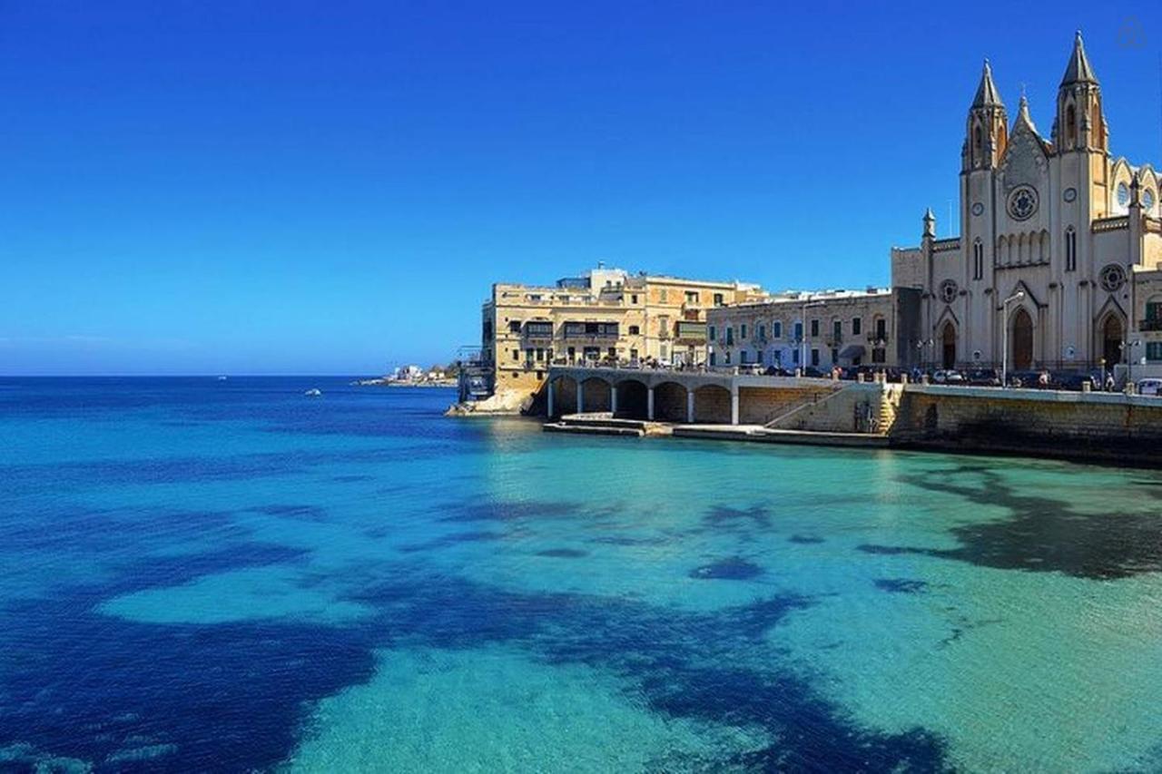 Apartment With Stunning Seaviews Sliema Extérieur photo