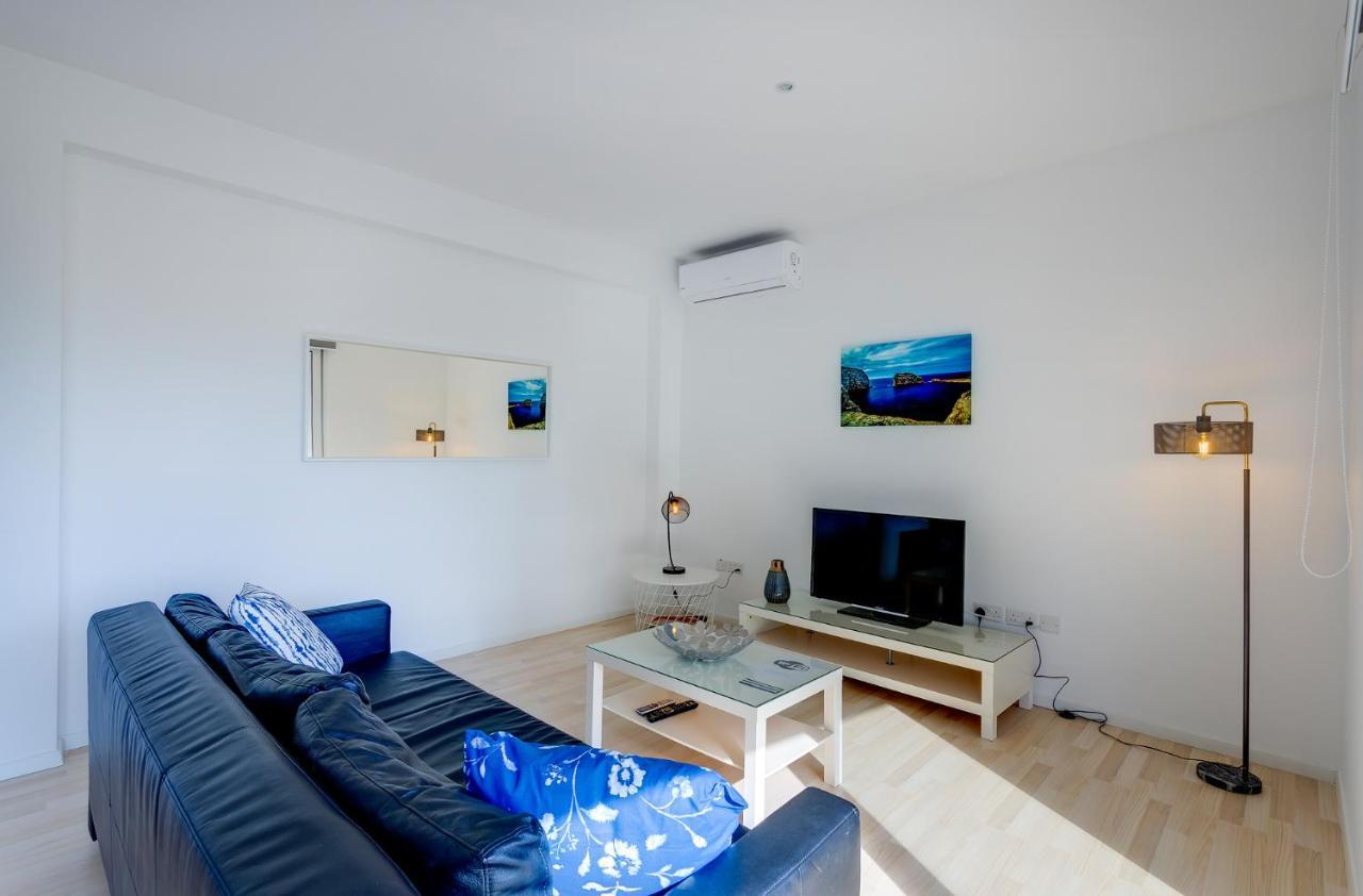 Apartment With Stunning Seaviews Sliema Extérieur photo